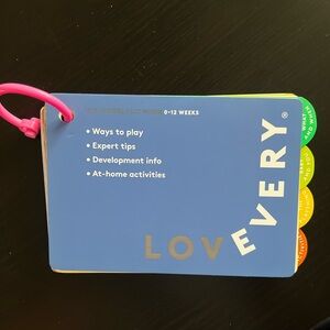 LOVEVERY The Looker Play Guide for 0-12 Weeks